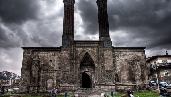 Çifte Minareli Medrese / Historical Places